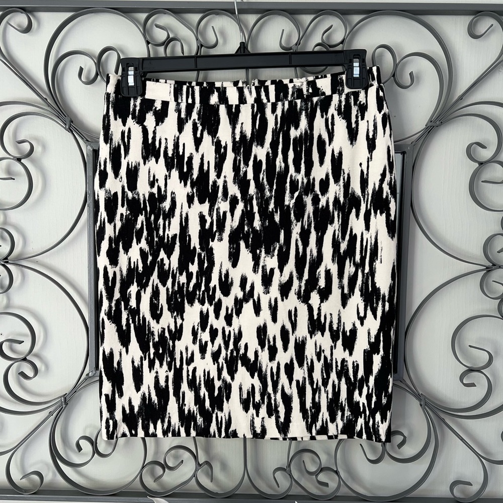 Ann Taylor cheetah print pencil skirt